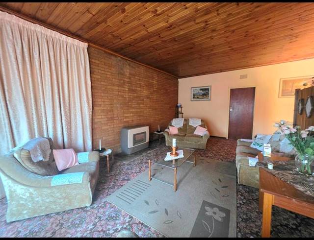 4 BEDROOM HOUSE FOR SALE IN ELSPARK